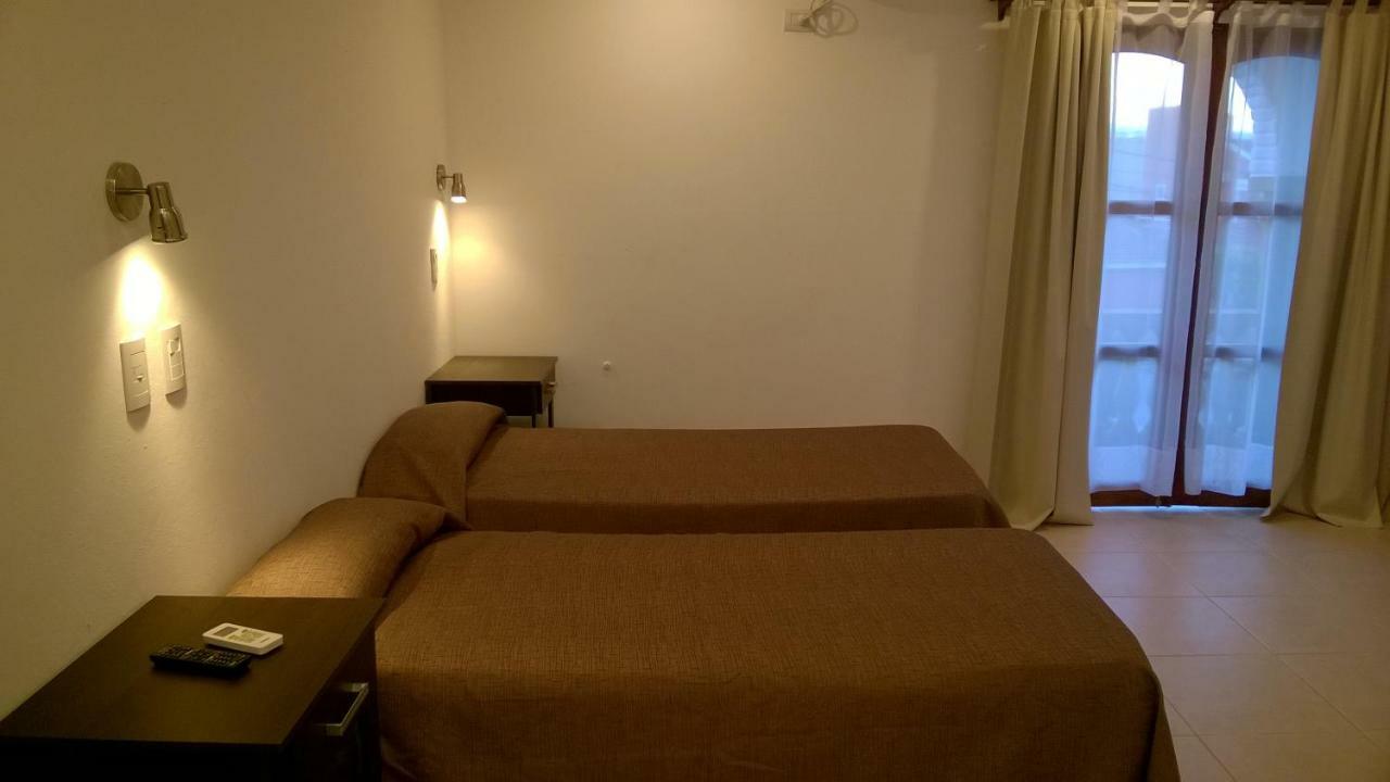 Hotel Maspalomas Villa Carlos Paz Bagian luar foto