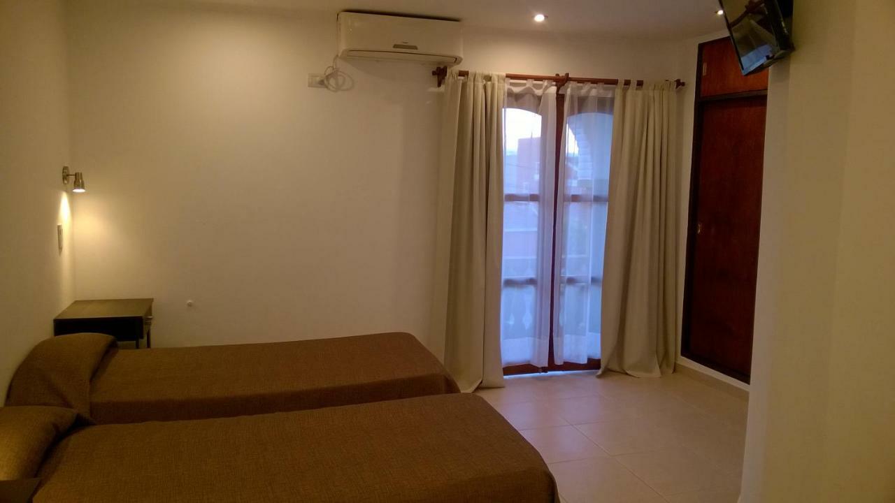 Hotel Maspalomas Villa Carlos Paz Bagian luar foto